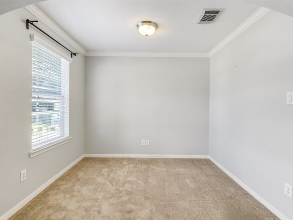 2634 Couch Street, Houston TX 77008