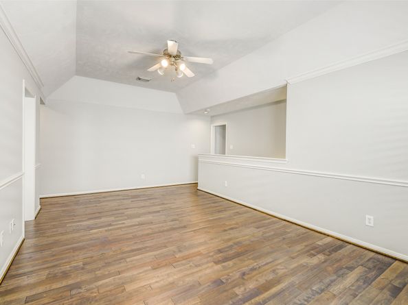 2634 Couch Street, Houston TX 77008