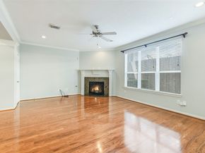 2634 Couch Street, Houston TX 77008