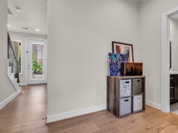 144 Knightsbridge Park Lane, Houston TX 77018
