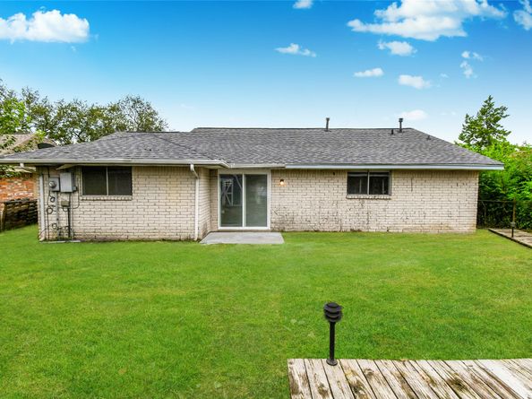 7210 Lumber Jack Drive, Houston TX 77040