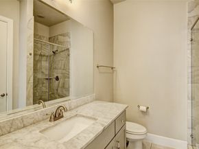 4006 Barnes Street, Houston TX 77007