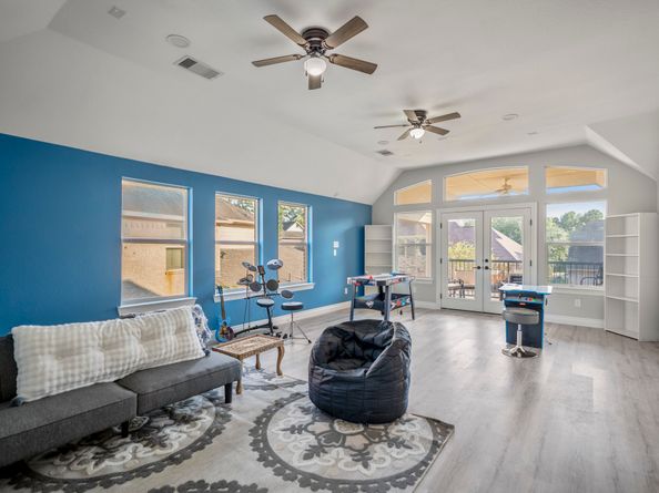 99 S Beech Springs Circle, The Woodlands TX 77389