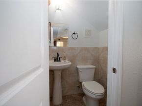 5201 Chapman Street, Houston TX 77009