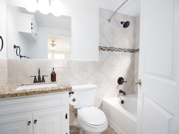 5201 Chapman Street, Houston TX 77009