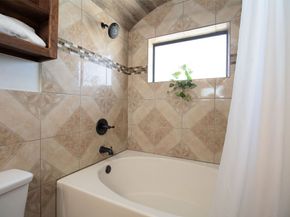 5201 Chapman Street, Houston TX 77009