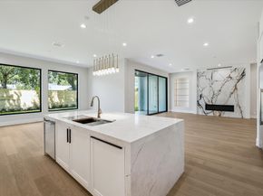 1014 Gardenia Drive, Houston TX 77018