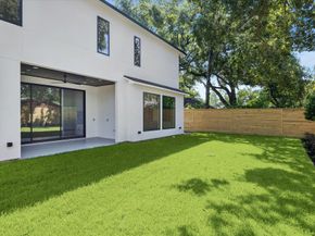 1014 Gardenia Drive, Houston TX 77018