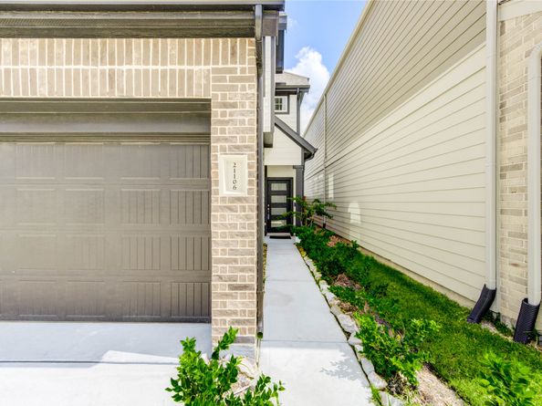 21106 Garden Palm Drive, Cypress TX 77433