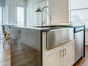 1508 Blodgett Street 609, Houston TX 77004