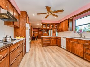 7703 Ludington Drive, Houston TX 77071