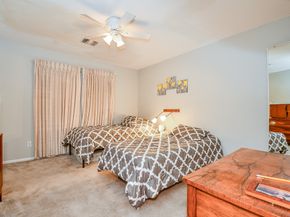 7703 Ludington Drive, Houston TX 77071