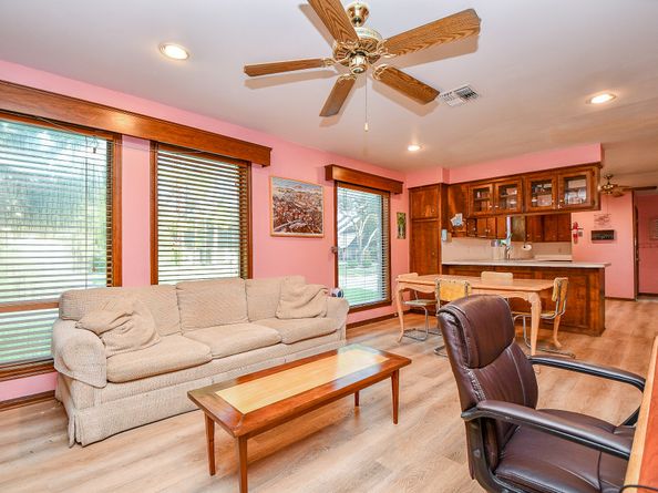 7703 Ludington Drive, Houston TX 77071