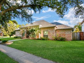 7703 Ludington Drive, Houston TX 77071