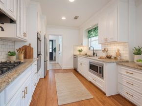 901 W 21st Street, Houston TX 77008
