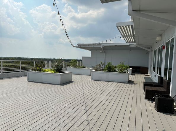 6955 Turtlewood Drive 602, Houston TX 77072