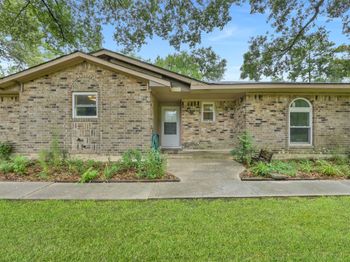 504 Catfish Lane