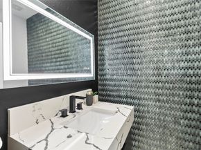 7827 Alamar Drive, Houston TX 77095