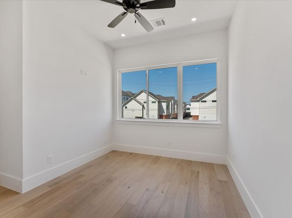 3914 Tulane Street, Houston TX 77018