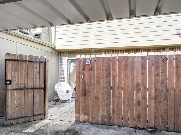 2503 Bering Drive 3, Houston TX 77057
