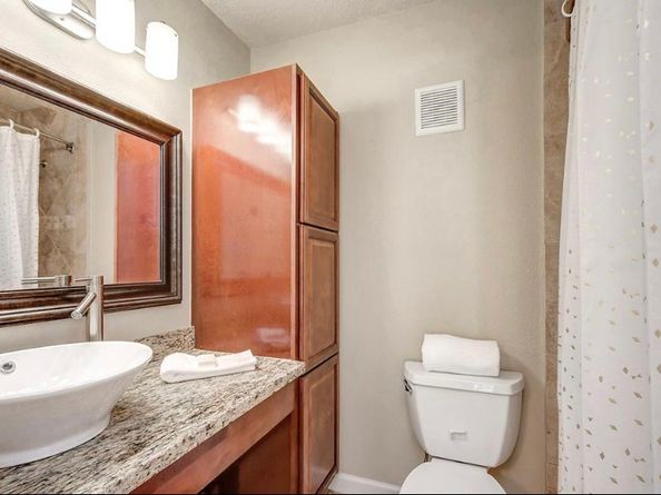 2503 Bering Drive 3, Houston TX 77057