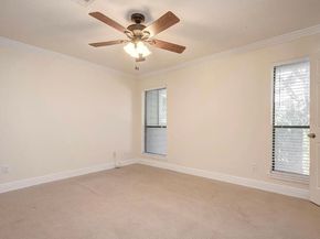2503 Bering Drive 3, Houston TX 77057