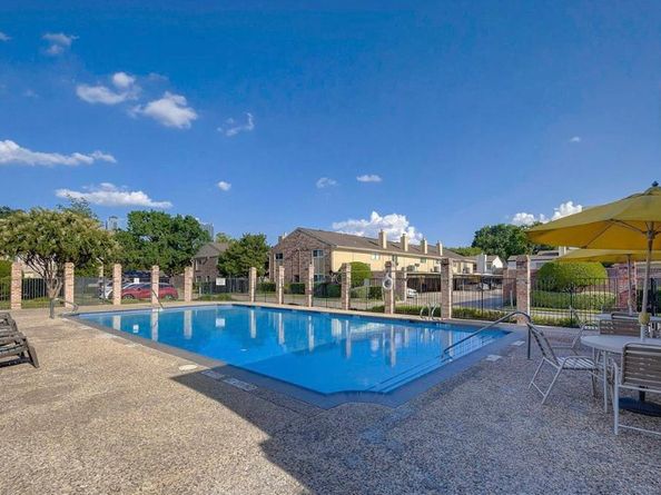 2503 Bering Drive 3, Houston TX 77057
