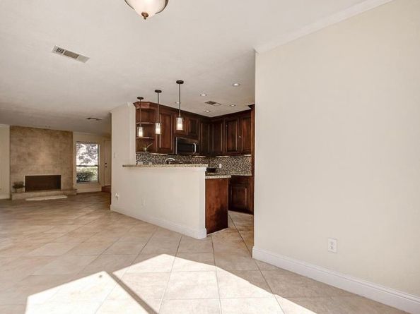 2503 Bering Drive 3, Houston TX 77057