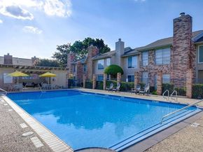 2503 Bering Drive 3, Houston TX 77057