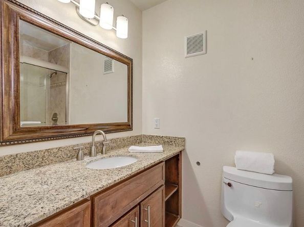 2503 Bering Drive 3, Houston TX 77057