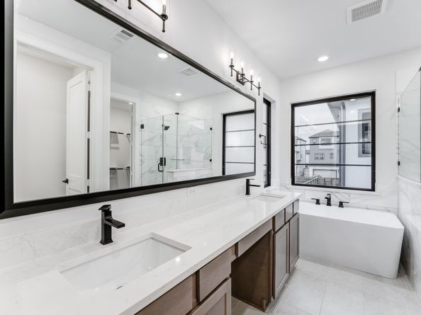 12018 Royal Oaks Banner Way, Houston TX 77082