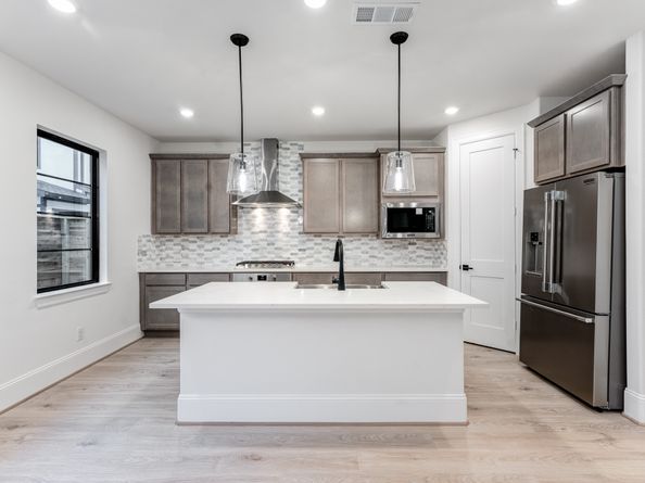 12018 Royal Oaks Banner Way, Houston TX 77082