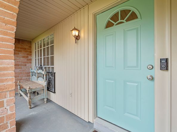 9735 Kemp Forest Drive, Houston TX 77080