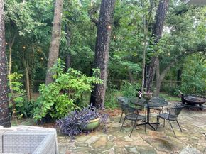 6151 Queenswood Lane, Houston TX 77008