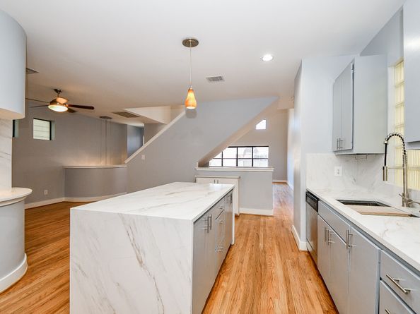 8642 Meadowcroft Drive, Houston TX 77063
