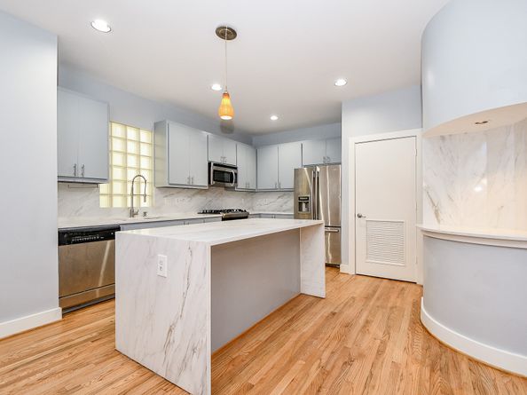 8642 Meadowcroft Drive, Houston TX 77063