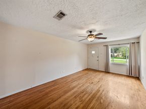 1034 Lamonte Lane, Houston TX 77018