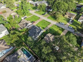 1034 Lamonte Lane, Houston TX 77018