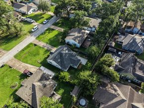 1034 Lamonte Lane, Houston TX 77018