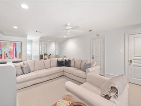 1235 Wynden Oaks Garden Drive, Houston TX 77056