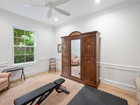 1235 Wynden Oaks Garden Drive, Houston TX 77056