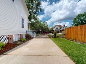 4050 Dumbarton Street, Houston TX 77025
