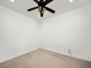 22 Hermann Park Court, Houston TX 77021