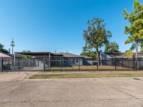 8658 Sonneville Drive, Houston TX 77080