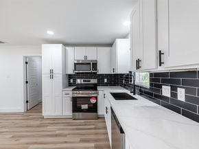 8658 Sonneville Drive, Houston TX 77080