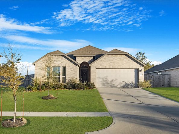 19111 Pinewood Grove Trail, New Caney TX 77357
