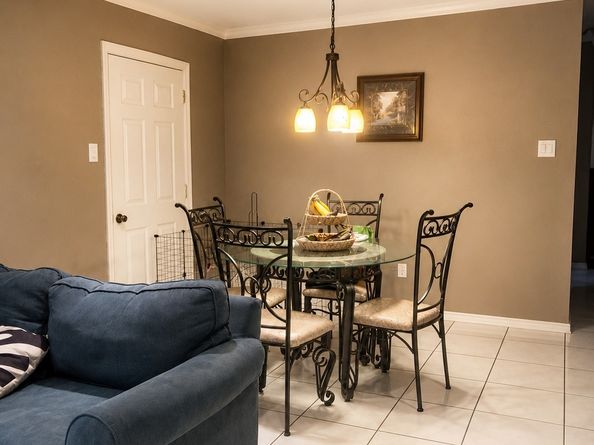 3306 Garrison Court, Houston TX 77014