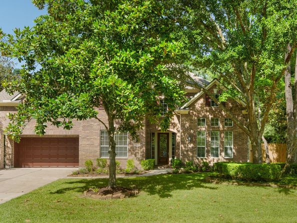 59 E Green Pastures Circle, The Woodlands TX 77382