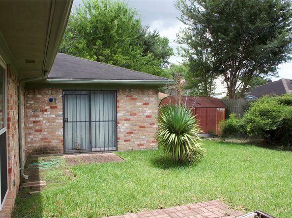 7931 Southmeadow Drive, Houston TX 77071