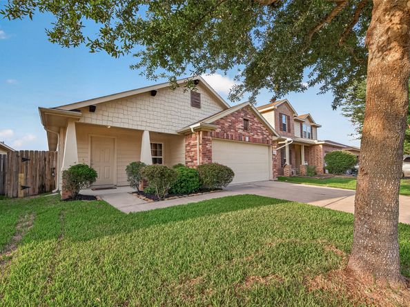 11206 Kingsnorth Drive, Tomball TX 77375